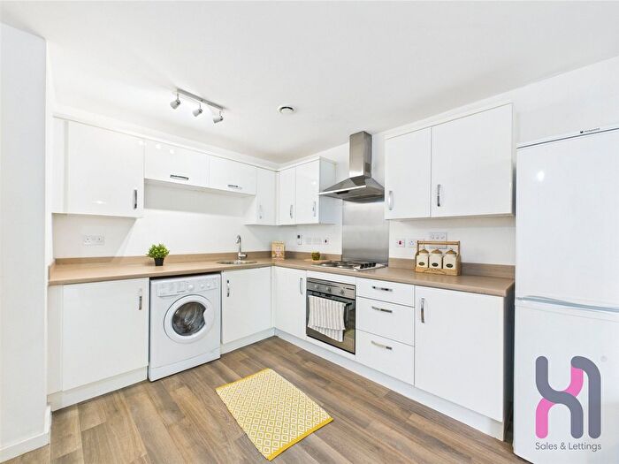 2 Bedroom Flat To Rent In Endeavour House, B Elmira Way, M5