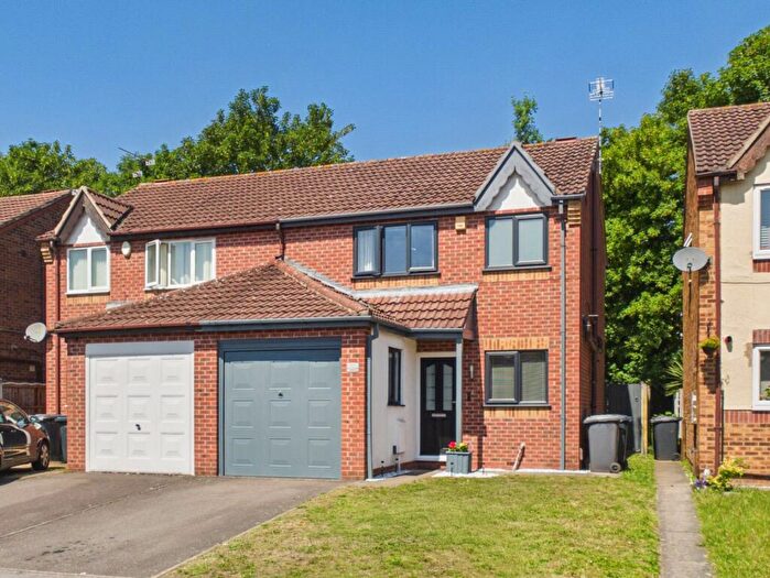 3 Bedroom Semi-Detached House For Sale In Spray Close, Colwick, Nottingham, NG4