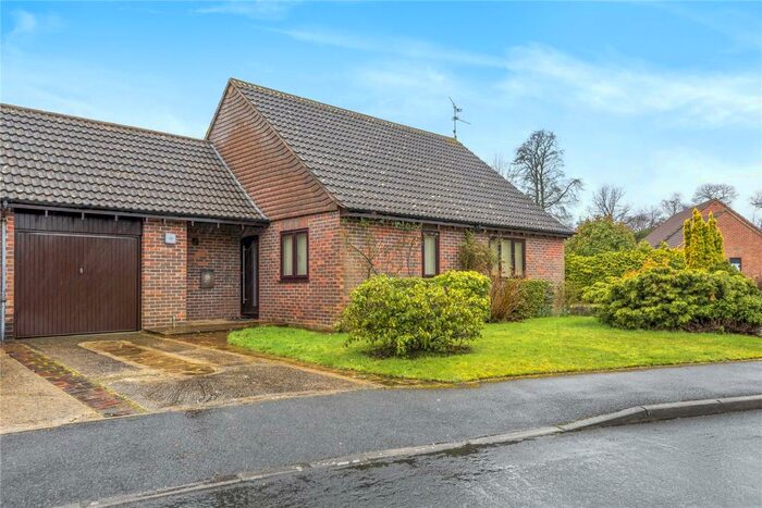 2 Bedroom Bungalow To Rent In Mayfield, Rowledge, Farnham, Surrey, GU10