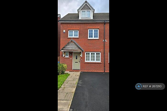 4 Bedroom Semi Detached House To Rent In Edgewood Road, Manchester, M9