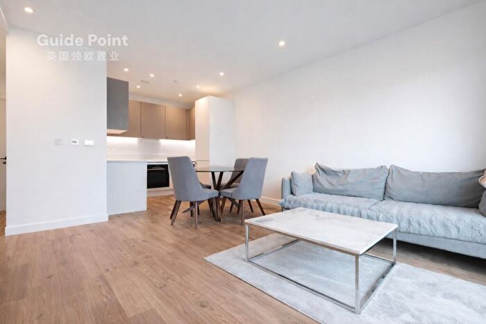 2 Bedroom Apartment To Rent In Flagstaff Rd, Reading, RG2