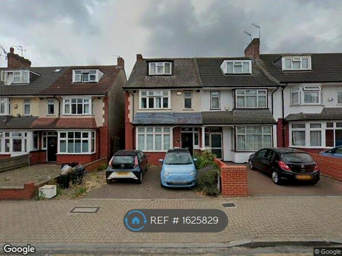 4 Bedroom Semi-Detached House To Rent In Ansell Road, London, SW17