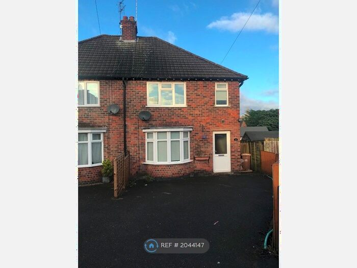 3 Bedroom Semi-Detached House To Rent In Oak Crescent, Littleover, Derby, DE23