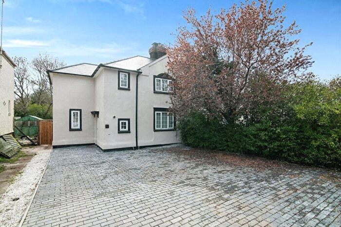 3 Bedroom Semi-Detached House For Sale In Allens Croft Road, Birmingham, West Midlands, B14