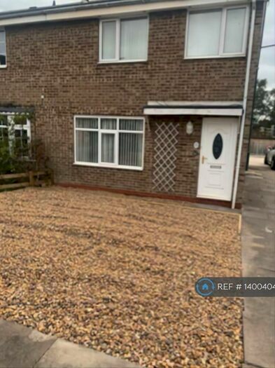 3 Bedroom Terraced House To Rent In Kelsey Gardens, Doncaster, DN4
