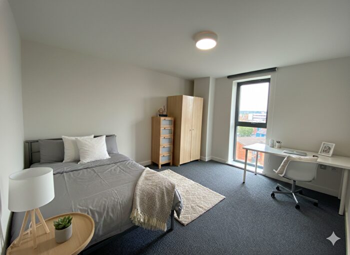 4 Bedroom Apartment To Rent In West One, Space, Fitzwilliam Street, Sheffield, S1