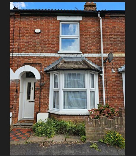 2 Bedroom Terraced House To Rent In Chiltern Street, Aylesbury, HP21