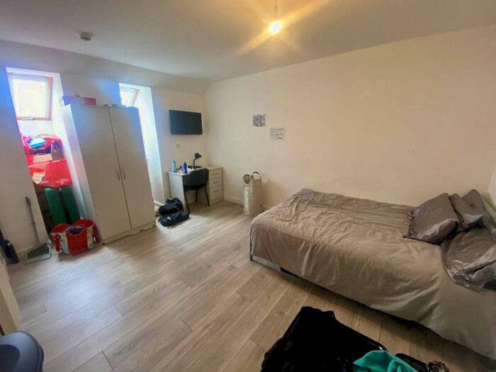 1 Bedroom Flat To Rent In Off Hawthorne Avenue, Uplands, Swansea, SA2