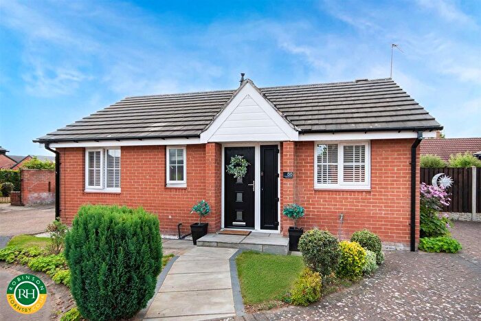 2 Bedroom Detached Bungalow For Sale In Newhall Road, Kirk Sandall, Doncaster, DN3