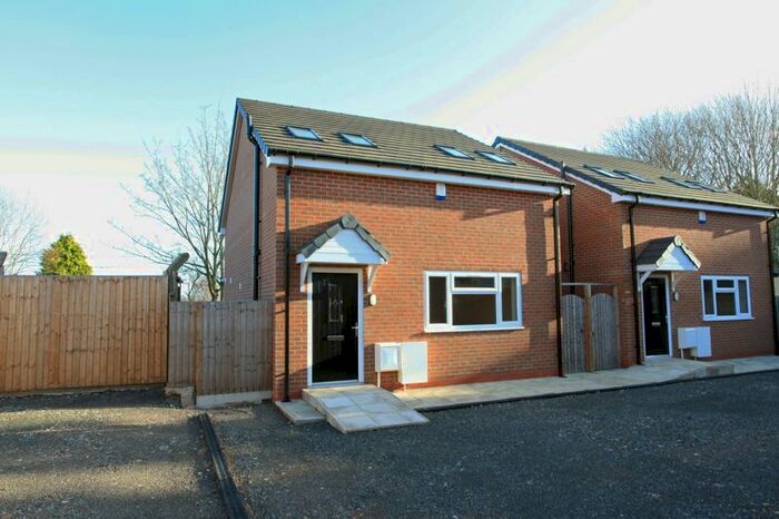 2 Bedroom Detached House To Rent In New Road, Madeley, Telford, TF7