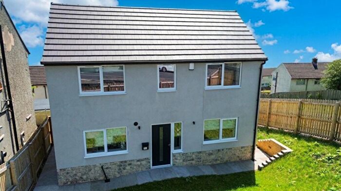 3 Bedroom Detached House For Sale In Clough Lane, Halifax, HX2