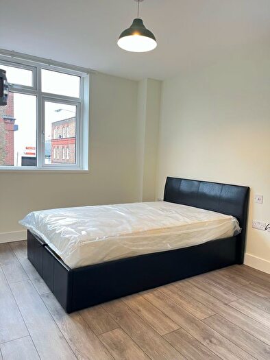 Studio To Rent In King Street, London, W6