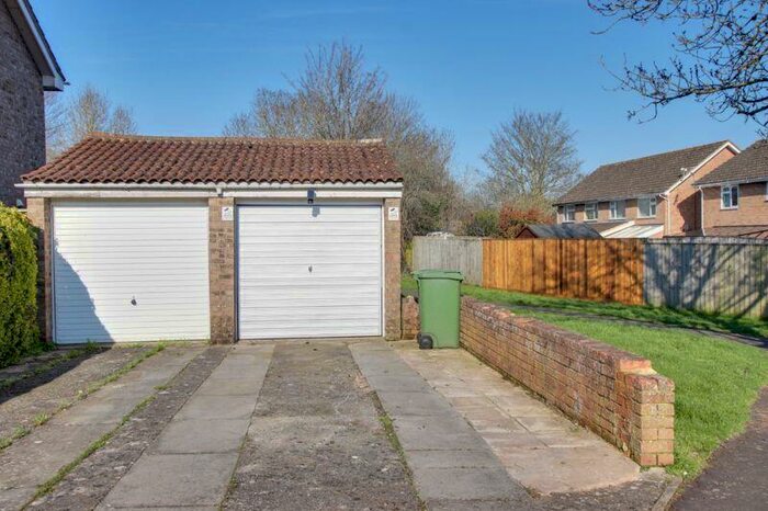 Garage / Parking To Rent In Woburn Close, Trowbridge, BA14