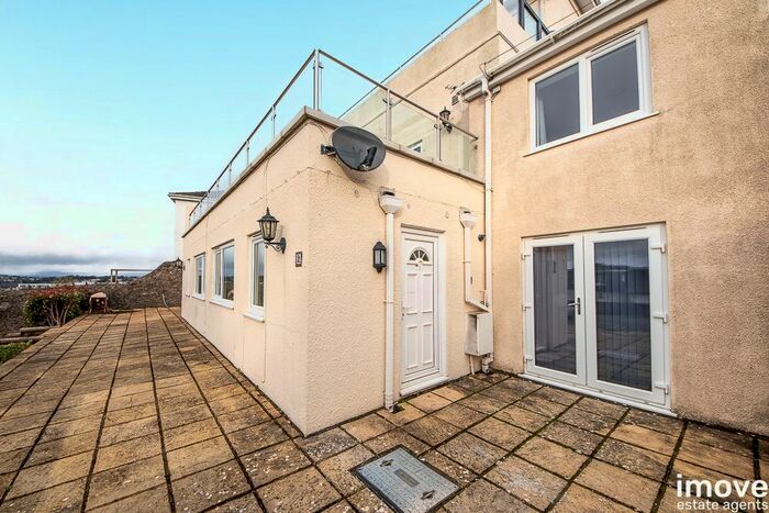 2 Bedroom Flat To Rent In Alexandra Lodge, Grafton Road, Torquay, TQ1