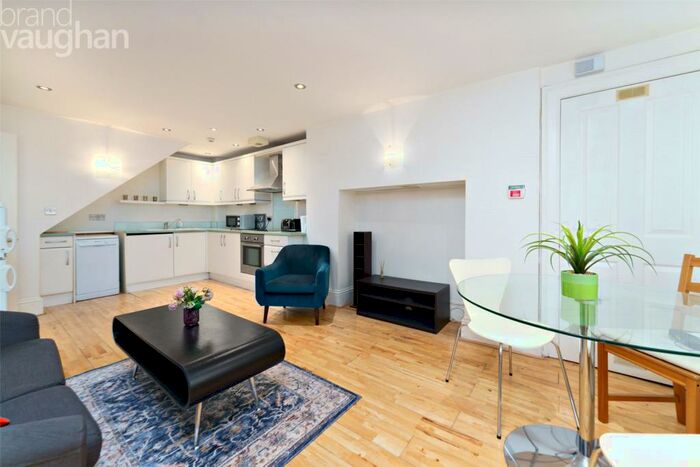 1 Bedroom Flat To Rent In Marine Parade, Brighton, BN2