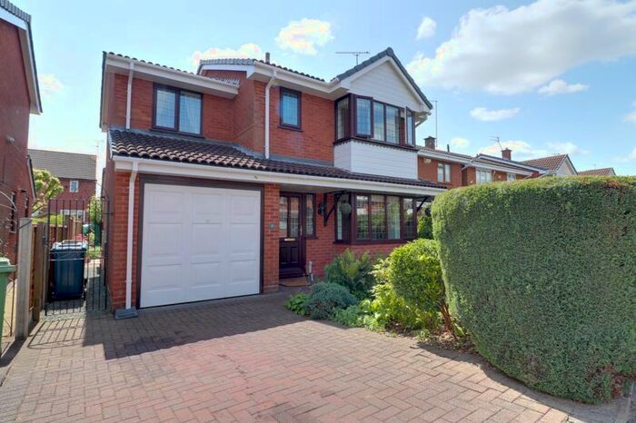 4 Bedroom Detached House To Rent In Cairns Drive, Beaconside, Stafford, ST16