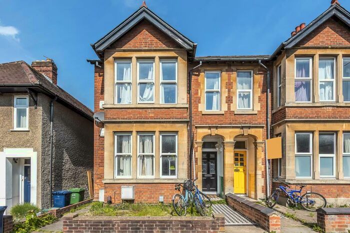 2 Bedroom Maisonette To Rent In Southfield Road, East Oxford, OX4