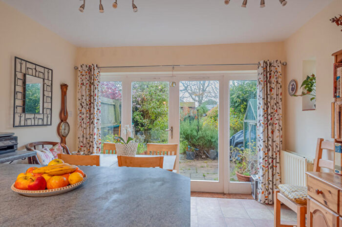 3 Bedroom Terraced House For Sale In Wareham, Dorset, BH20 - Photo 5