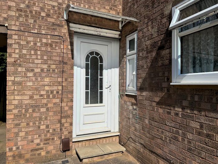 2 Bedroom Apartment To Rent In Osprey Lane, Wellingborough, NN8