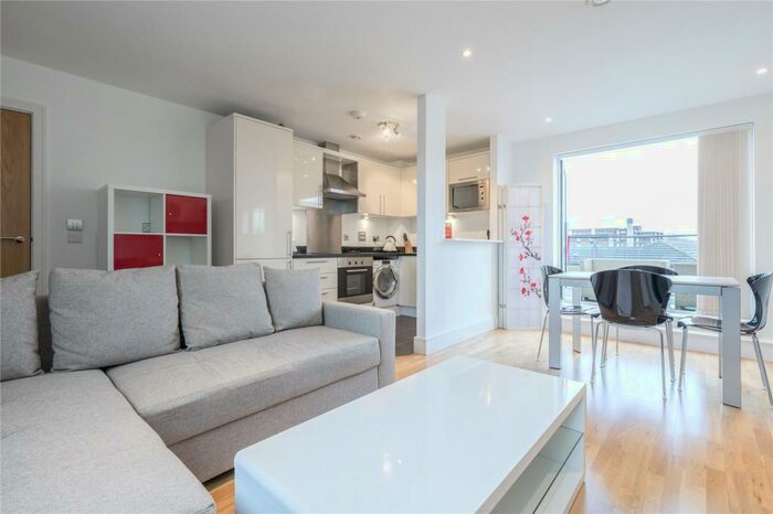 1 Bedroom Apartment To Rent In Cheshire Street, Shoreditch, London, E2