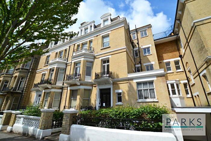 2 Bedroom Apartment To Rent In First Avenue, Hove, East Sussex, BN3