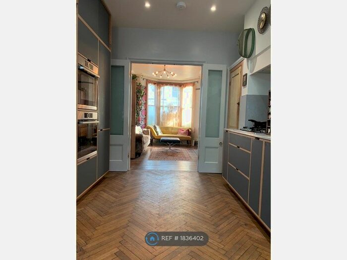 5 Bedroom End Of Terrace House To Rent In Talma Rd, London, SW2