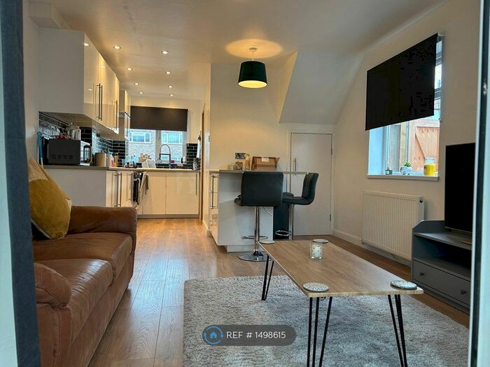 2 Bedroom End Of Terrace House To Rent In Blakemore Close, Hereford, HR2