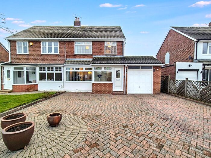 3 Bedroom Semi Detached House For Sale In North Drive, Cleadon, Sunderland, SR6