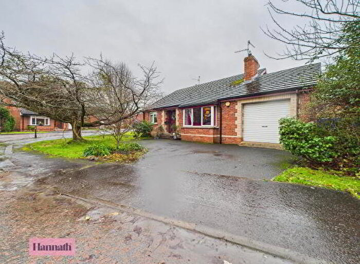3 Bedroom Detached Bungalows For Sale In Mandeville Manor, Craigavon, BT62