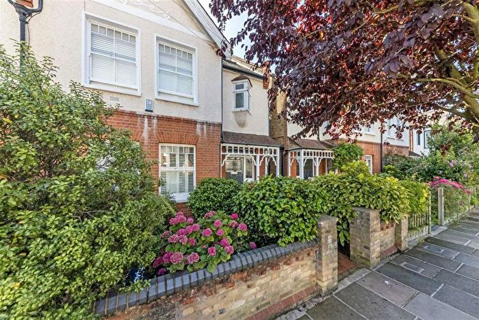 6 Bedroom Property To Rent In Claremont Road, Teddington, TW11