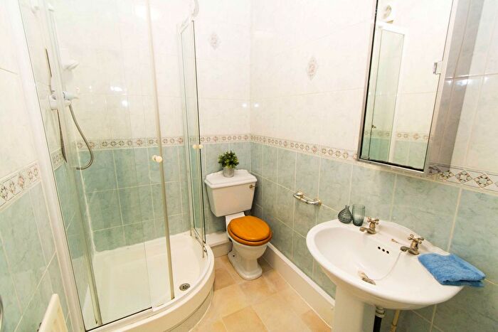 1 Bedroom Terraced House To Rent In Brudenell Road, Leeds, LS6
