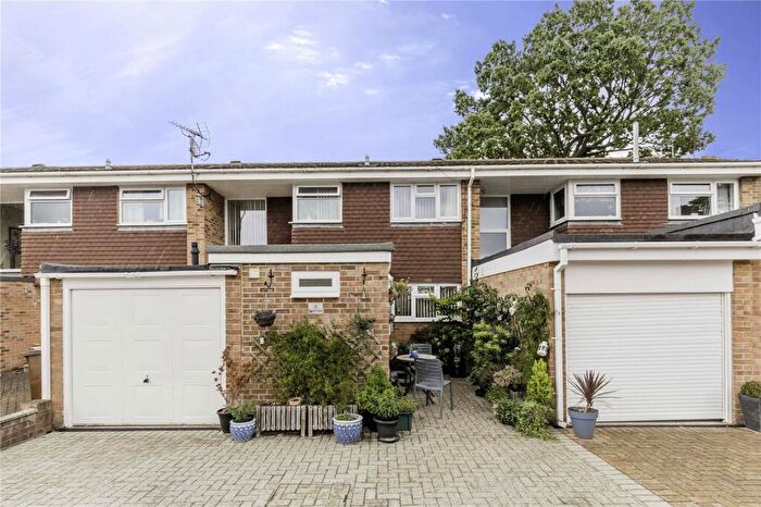3 Bedroom Terraced House For Sale In Clavell Close, Rainham, Kent, ME8