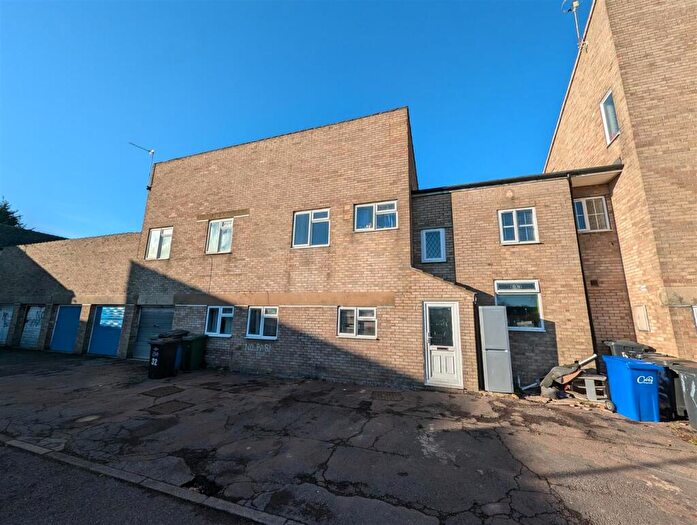 5 Bedroom Terraced House For Sale In Blenheim Walk, Corby, NN18