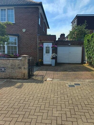 2 Bedroom Semi-Detached House To Rent In Charminster Road, London, SE9