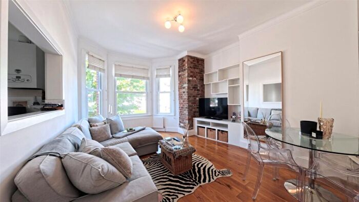 1 Bedroom Apartment To Rent In Winchester Avenue, London, NW6