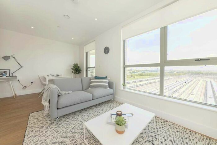 1 Bedroom Flat To Rent In Green Street, North Acton, NW10