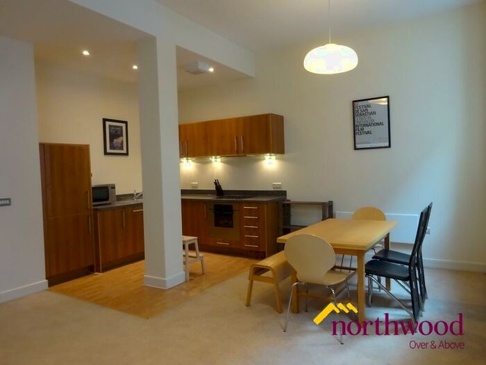 3 Bedroom Flat To Rent In Commercial Street, City Centre, Birmingham, B1