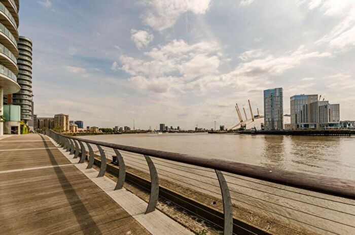 1 Bedroom Flat To Rent In New Providence Wharf, Canary Wharf, London, E14