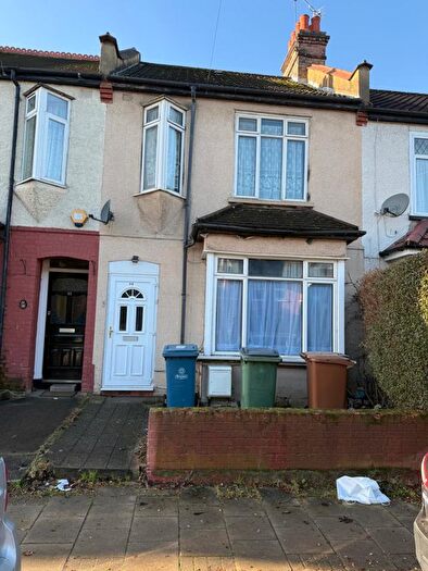 4 Bedroom Terraced House To Rent In Rosslyn Crescent, Harrow, Middlesex, HA1
