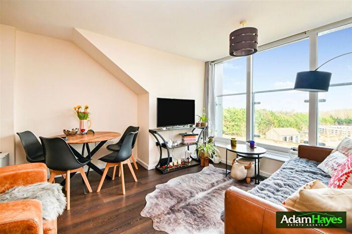 1 Bedroom Flat To Rent In Lankaster Gardens, East Finchley, N2