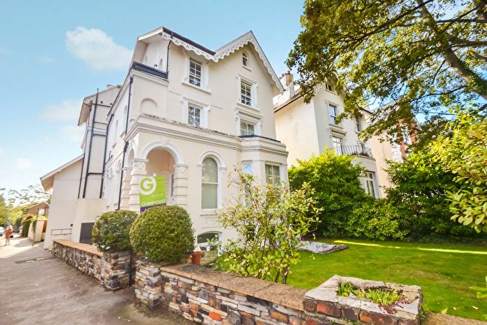 1 Bedroom Flat To Rent In Oak Hill Road, Surbiton, KT6