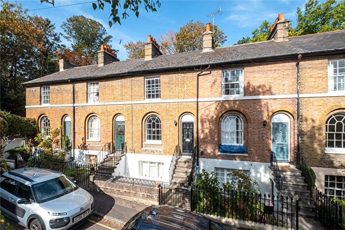 2 Bedroom Terraced House For Sale In Shrubbery Road, Gravesend, Kent, DA12