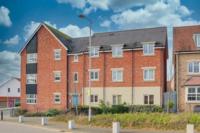 2 Bedroom Apartment To Rent In Great High Ground, St Neots, PE19