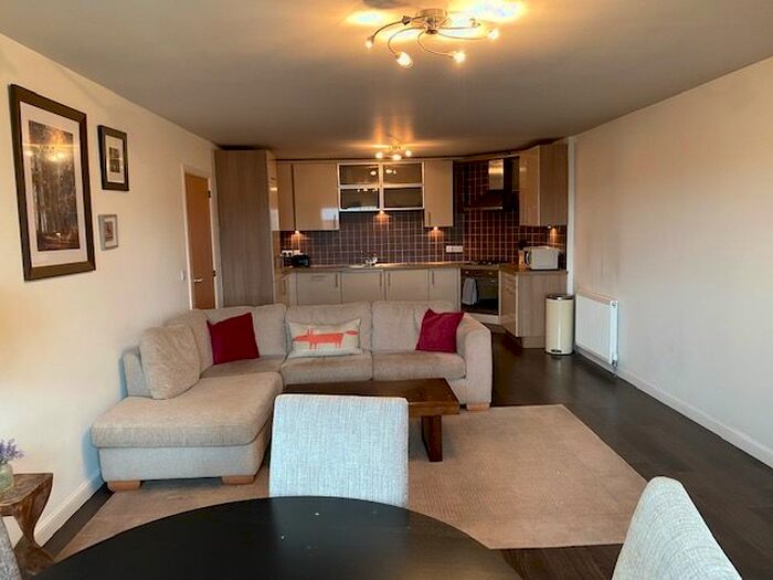 2 Bedroom Flat To Rent In Portland Street, City Centre, Aberdeen, AB11