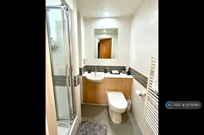 2 Bedroom Flat To Rent In Topaz House, Milton Keynes, MK9