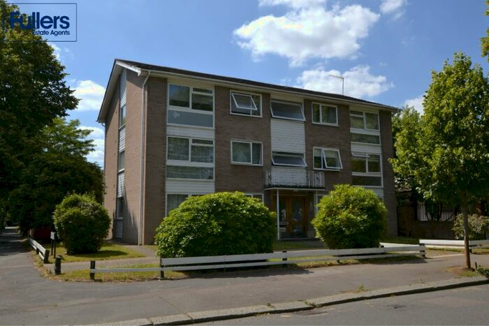 2 Bedroom Flat To Rent In Wellington Road, London, EN1