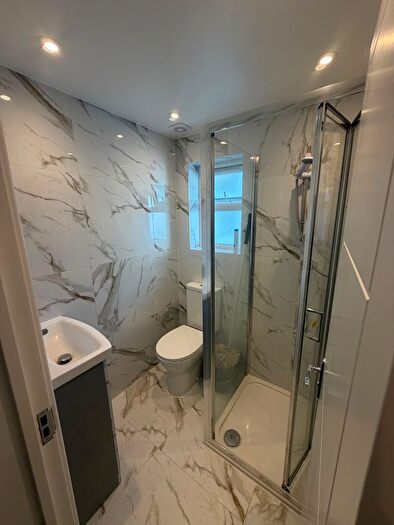 1 Bedroom Flat To Rent In Oak Grove, London, NW2