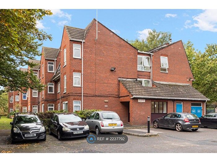 1 Bedroom Flat To Rent In Hanger View Way, London, W3