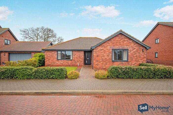 3 Bedroom Detached Bungalow For Sale In Dunningham Drive, Raydon, Ipswich, IP7