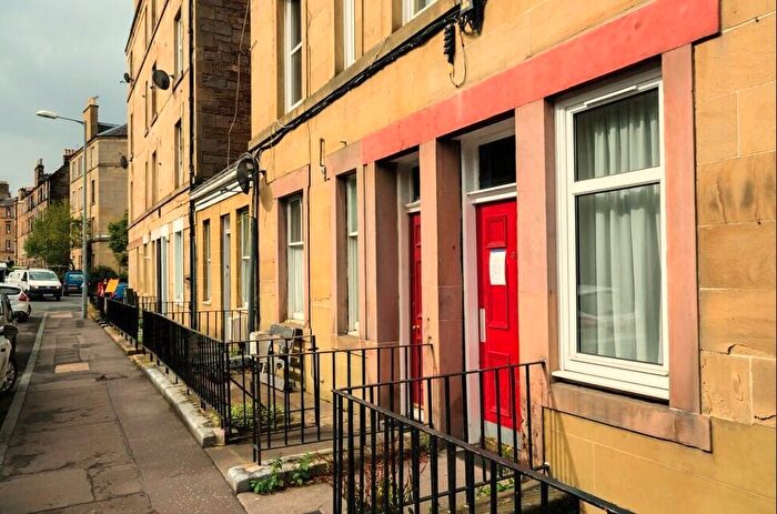1 Bedroom Flat To Rent In Wardlaw Terrace, Gorgie, Edinburgh, EH11